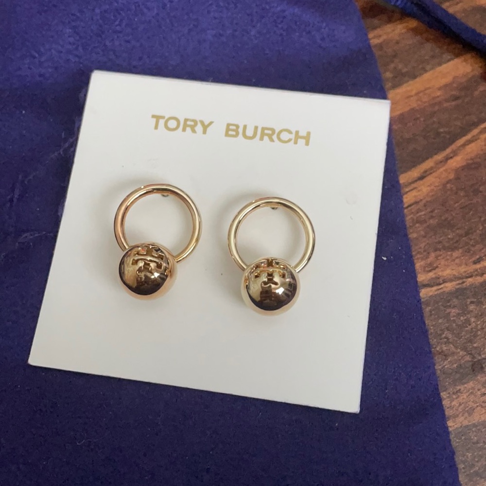 Tory Burch NWT logo drop bead earrings T-stamped